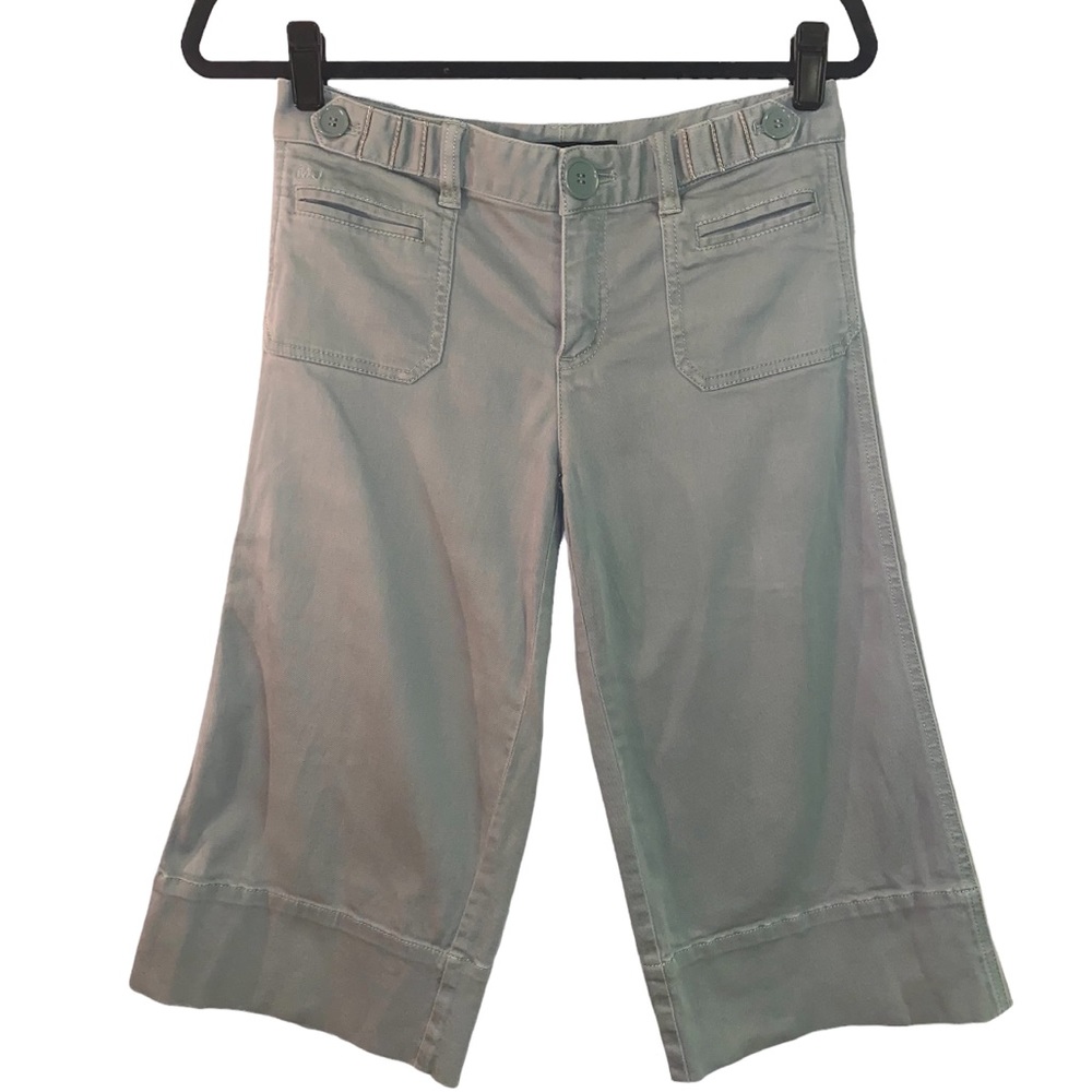 Marc jacobs cropped capri pants, light olive green khaki, size 2
